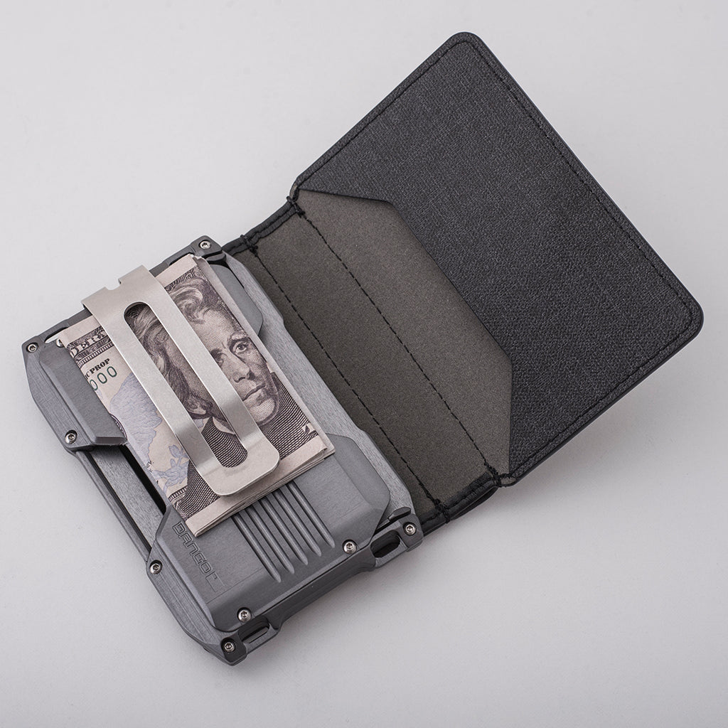 A10 Chassis Clip